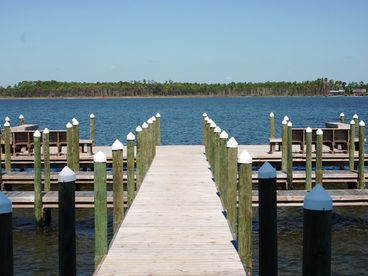 Lagoon side pier & slips