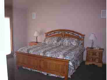 Upstairs King-Master Suite with Full Bath