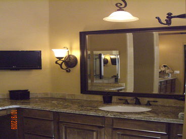 Spacious Master Bath !