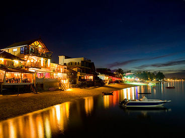 Fishermans Village just mins away where the boating,local beaches are...shopping,resturants and all attractions....old world florida....