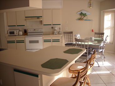 Kitchen w/ Mini Breakfast Bar