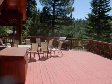 8 Bedroom next to Slopes on 3 Acres with Indoor Pool