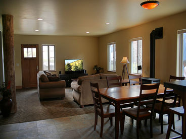 Dining Area for Six