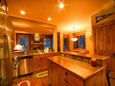 Upscale Fully Equipped Kitchen