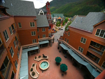 Buffalo Lodge River Run Courtyard