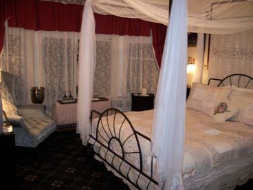 Candlelite Inn Bed and Breakfast