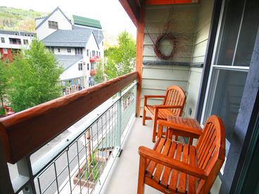 2nd Level patio overlooking River Run