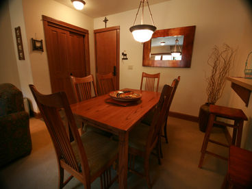 Dining Area Close to Kitchen