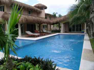 Pool at villa Casa Agave
