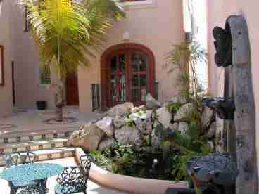 Courtyard at villa Brisa Caribe