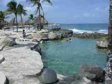 Saltwater Pool at villa Brisa Caribe