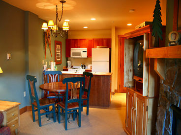 Dining Area for Four Close to Kitchen