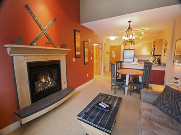 Great Living Room with High Ceilings