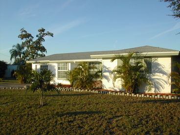 Canal Home Close to Beach Park