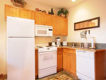 Fully Functional Modern Kitchen