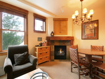 Beautiful Fireplace & Dining Area