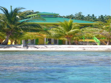 Pineapple House-Winner 2012 Top Vacation Rental Utila on Trip Advisor