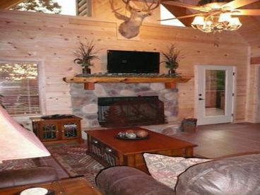 Cozy and comfy--professionally decorated in rustic decor.  