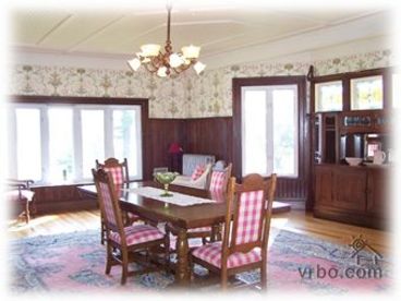 Magnificent Victorian on Crystal Clear Lake Truly Memorable Family Vacations