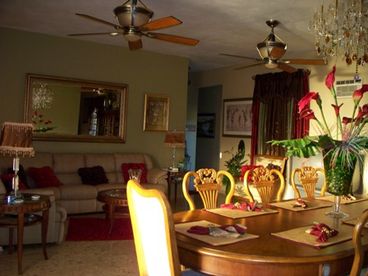 Ti Chi Estate Spacious Luxurious Living/Dining Room