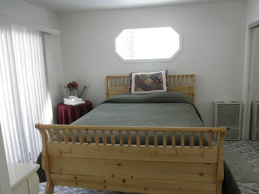Master Bedroom (Queen)