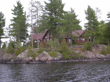 Upper Michigan Island Paradise - Main Lodge Rental