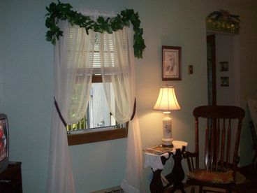 Living room with a view and A/C.