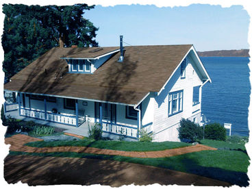 The Historic Balch Retreat on Hood Canal located on seafood/wildlife rich 1,000 ft beach!