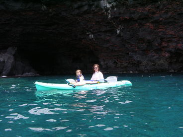 40 minutes of paddling to lava tubes from our beach!
