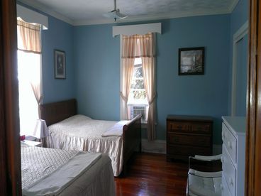 Downstairs bedroom, with queen and full size beds