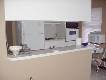 Kitchen with Breakfast Bar