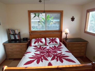 The Queen Size Hawaiian Quilt has you sleeping like royalty.