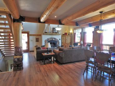 THE O'DELL CABIN--SKI-IN, SKI-OUT, 9 SECONDS TO SKI RUN