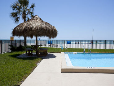 Emerald Isle - Condo on the Beach