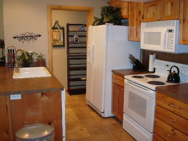 Fully Equipped Gourmet Kitchen with Pantry