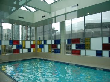 Indoor pool, jacuzzi and steam 