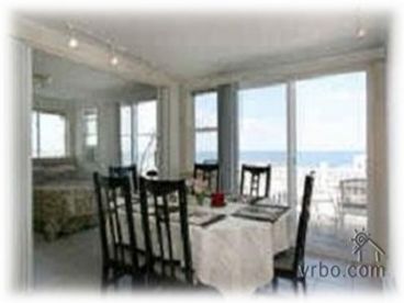 Boston Luxurious Direct Ocean View 4BD/2BA Vacation Home