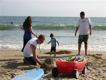 WALK TO BEACH & NATURE PRESERVE - ONLY 3 BLOCKS - WE PROVIDE THE WAGON AND BOOGIE BOARDS - NO EXTRA CHARGE