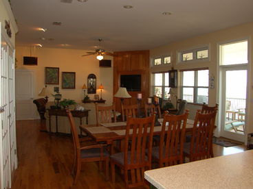 Living & Dining Areas, Grover\'s Place Pristine Properties Vacation Rentals