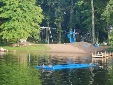 Swim and relax on the sandy beach, the ducks like the watermat too!