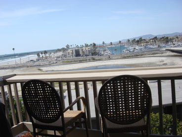 A323 2 bdr 2 ba ocean view as soon as you open the door in this 2 story unit w/terrific rooftop patio