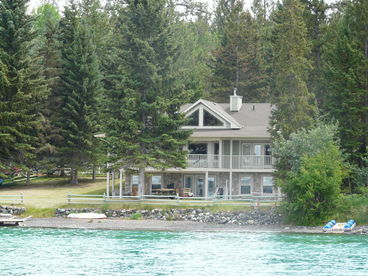 Luxury Lakehouse on Green Lake