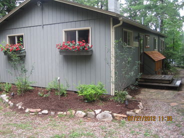 Lake Buteau Jones Cottage