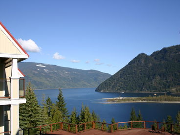 Shuswap Villas