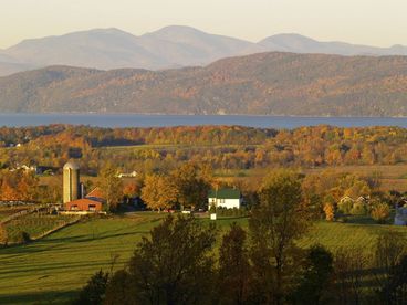 Spectacular panoramic views of Lake Champlain and the Adirondacks