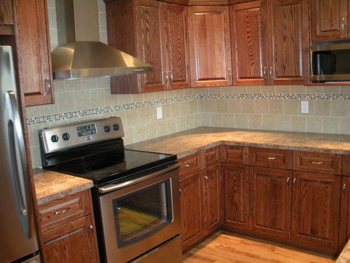 Kitchen - Fully equipped kitchen with stainless steel appliances; perfect for preparing for home-cooked meals, or just snacks if you prefer to dine out at the many and varied restaurants.