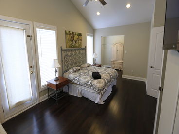 Beach1.com - Riverfront Villa