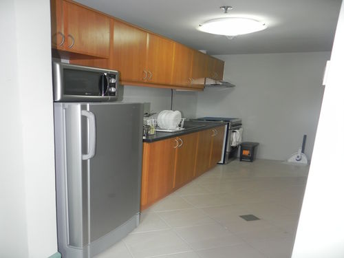 Refrigerator, Microwave, Stove
**Utility room with washing machine 