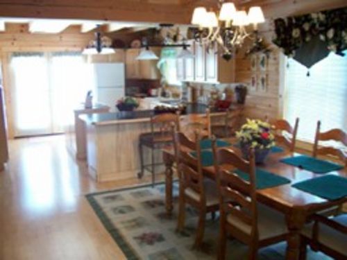 Fully Equipped Kitchen and Dining Room