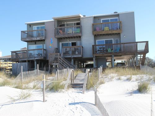 End unit.  Three decks with fabulous gulf views!